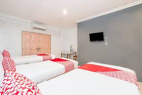 OYO 1592 Gading 4u Homestay