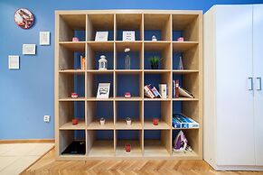 Blue Happy Apartment