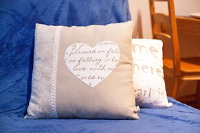 Blue Happy Apartment