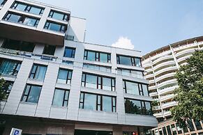 Violet Triton Apartment