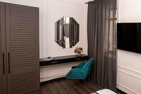 De Paris Apartments