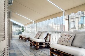 Hidden Gem 2 Bedroom near City Center