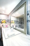 Hidden Gem 2 Bedroom near City Center