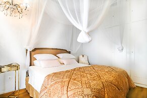 Hidden Gem 2 Bedroom near City Center