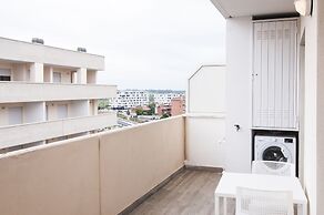 Fonte Laurentina Apartments