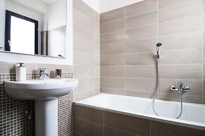 Fonte Laurentina Apartments