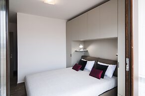 Fonte Laurentina Apartments