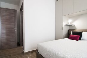 Fonte Laurentina Apartments