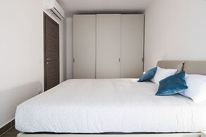 Fonte Laurentina Apartments
