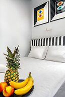 Modern and Stylish Renovated Flat, next to Metro