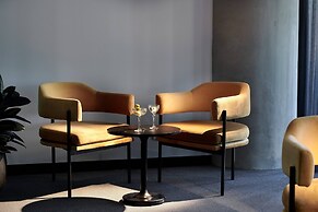 Midnight Hotel, Autograph Collection