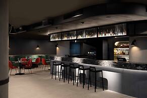 Midnight Hotel, Autograph Collection