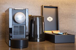 Holiday Inn Express And Suites Queenstown by IHG