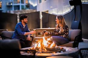 Holiday Inn Express And Suites Queenstown by IHG