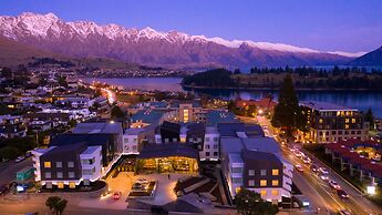 Holiday Inn Express And Suites Queenstown by IHG