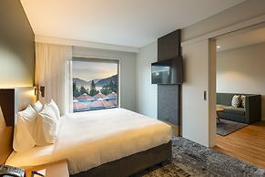 Holiday Inn Express And Suites Queenstown by IHG