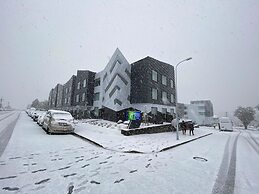 Holiday Inn Express And Suites Queenstown by IHG