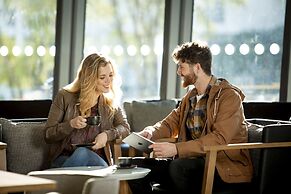 Holiday Inn Express And Suites Queenstown by IHG