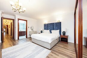 Carlton Court - Mayfair