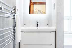 Carlton Court - Mayfair