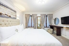 Carlton Court - Mayfair