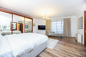 Carlton Court - Mayfair