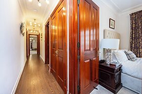 Carlton Court - Mayfair