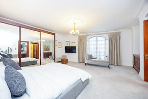 Carlton Court - Mayfair