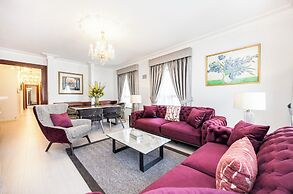 Carlton Court - Mayfair