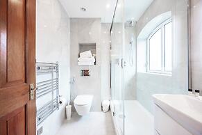 Carlton Court - Mayfair