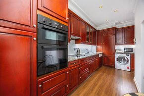 Carlton Court - Mayfair