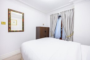 Carlton Court - Mayfair