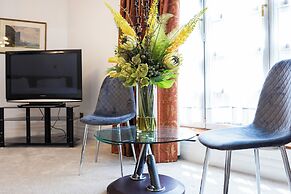 Carlton Court - Mayfair