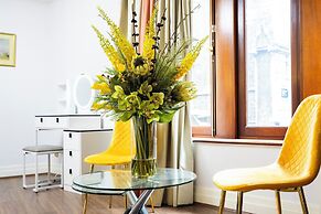 Carlton Court - Mayfair