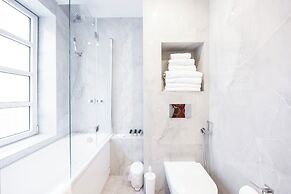 Carlton Court - Mayfair