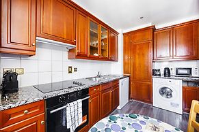 Carlton Court - Mayfair