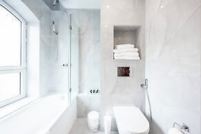 Carlton Court - Mayfair