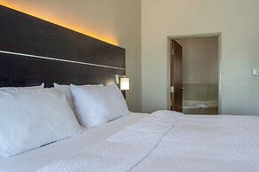 Holiday Inn Express & Suites Yorkville by IHG