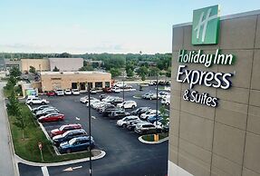 Holiday Inn Express & Suites Yorkville by IHG