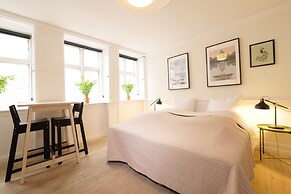 Central Canal Apartments 1