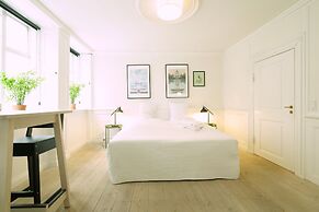 Central Canal Apartments 1