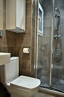 Pineda Be My Guest Castelldefels