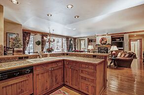 Gorgeous Corner 3br- Ski In/out Access And 3 Decks! 3 Bedroom Condo by