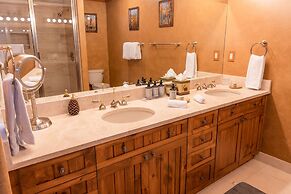 3bd + Loft With Ski In/out Access And Panoramic Views! 3 Bedroom Condo