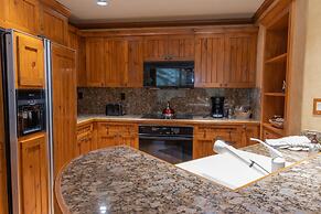 3bd + Loft With Ski In/out Access And Panoramic Views! 3 Bedroom Condo