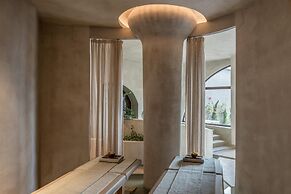 Acro Wellness Suites - Adults Only