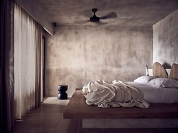 Acro Wellness Suites - Adults Only