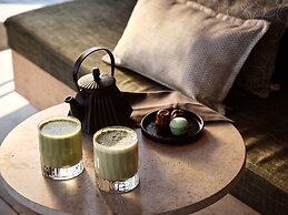 Acro Wellness Suites - Adults Only