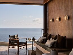 Acro Wellness Suites - Adults Only