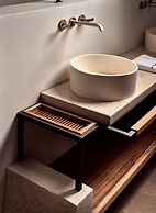 Acro Wellness Suites - Adults Only